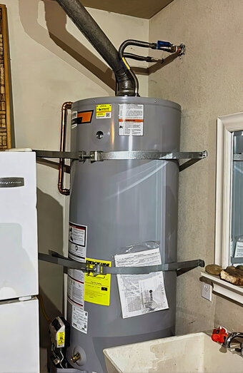 https://fremantlehotwater.com.au/uploads/2025/06/electric-hot-water-system-58767.jpg