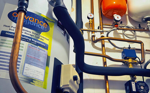 https://fremantlehotwater.com.au/uploads/2025/06/electric-hot-water-system-72670.jpg