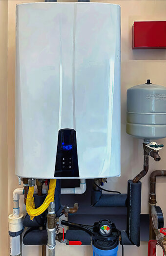 https://fremantlehotwater.com.au/uploads/2025/06/hot-water-17212.jpg