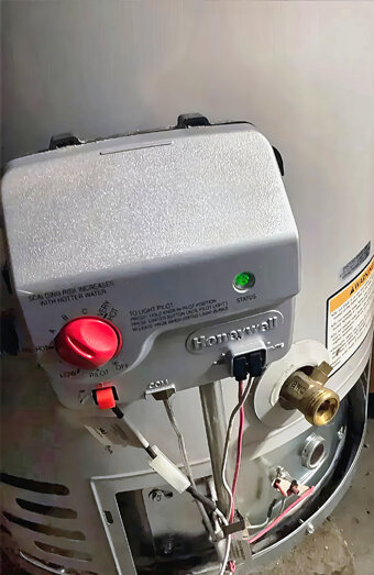 https://fremantlehotwater.com.au/uploads/2025/06/hot-water-39728.jpg