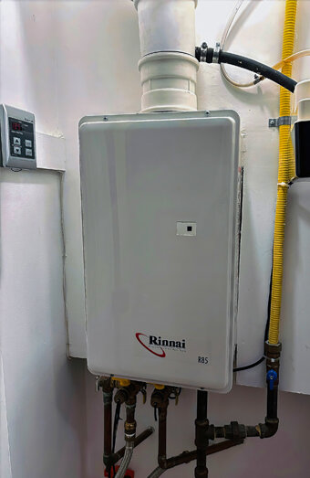 https://fremantlehotwater.com.au/uploads/2025/06/hot-water-87450.jpg