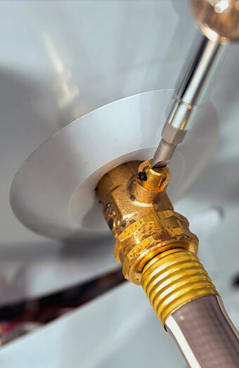 https://fremantlehotwater.com.au/uploads/2025/06/hot-water-servicing-24274.jpg