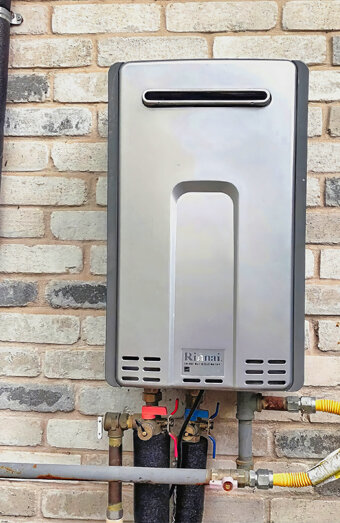 https://fremantlehotwater.com.au/uploads/2025/06/instant-hot-water-systems-48570.jpg